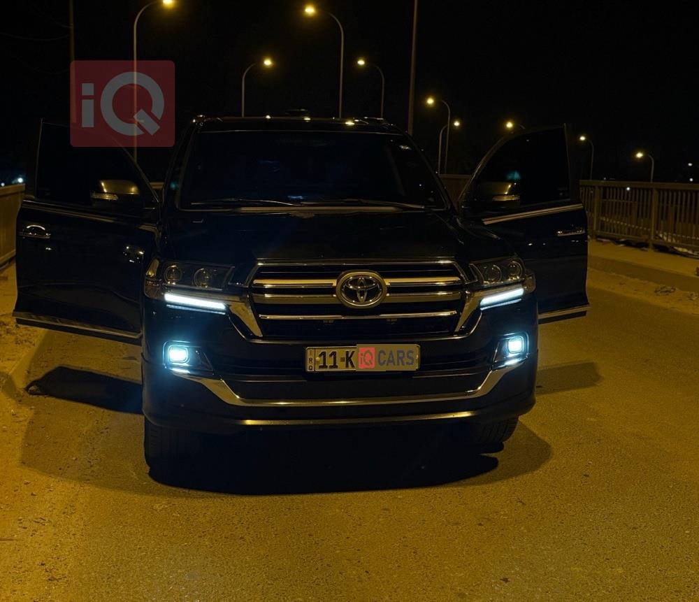 تويوتا لاندكروزر